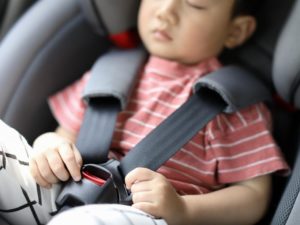 Protection latérale sur un siège auto : indispensable pour la sécurité des enfants en voiture