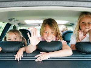 Comment divertir son enfant en voiture ?
